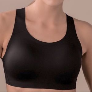 Lululemon Black Enlite Sports Bra - 34E
